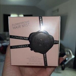 Viktor & Rolf Flowerbomb Hair Mist
